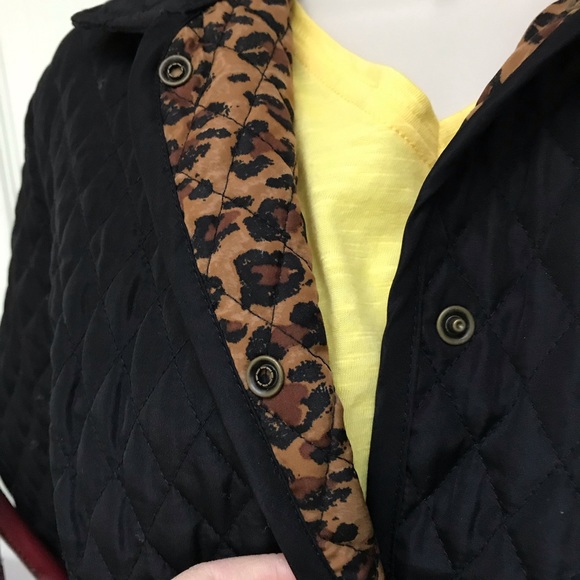 - 🍁Quilted black jacket with animal print lining - Picture 3 of 8